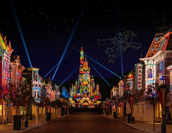 pixar pals nighttime show at Hong Kong Disneyland lights up the magical castle nd Main Street usa