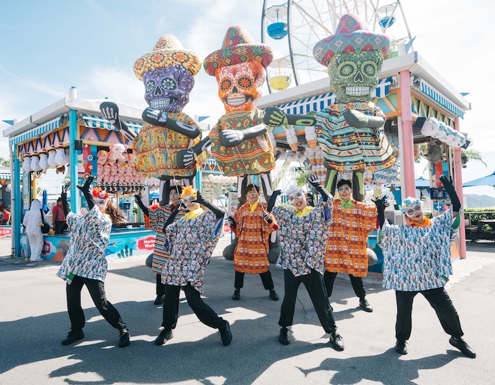 halloween themed entertainment at ocean park Hong Kong