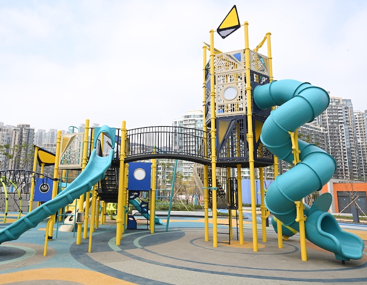 still image of the new playground at tseung kwan o waterfront 
