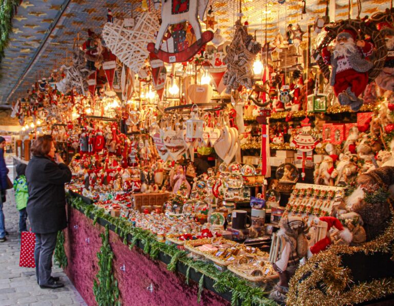 a Hong Kong Christmas market stall in 2026