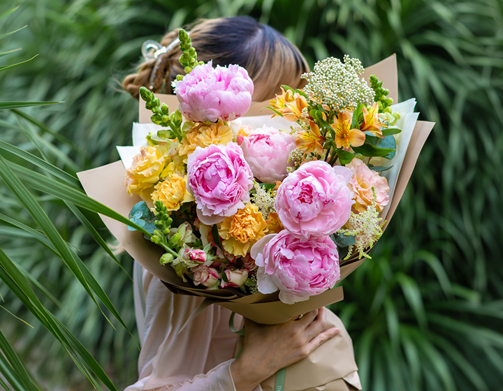 best florists in hong kong; the bloem floral arrangements 