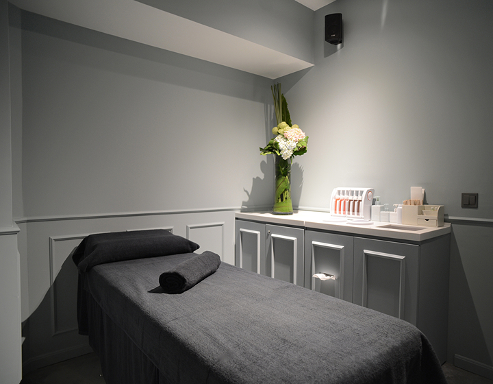 interior of waxing room at Lavar in Central, Hong Kong