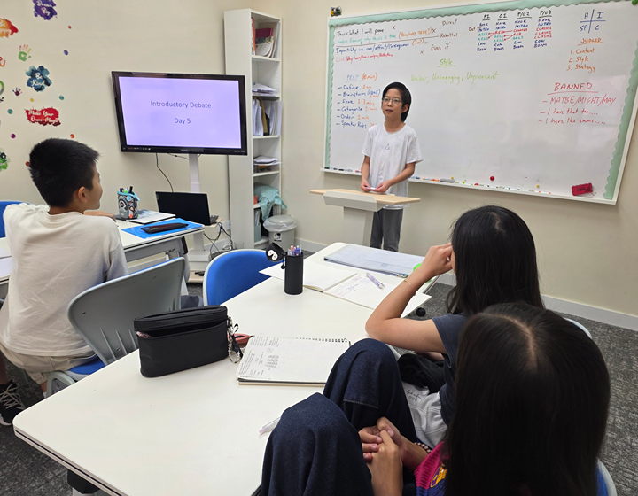 students in a debate extracurricular class in Hong Kong, Debate HK after-school programme for kids in HK
